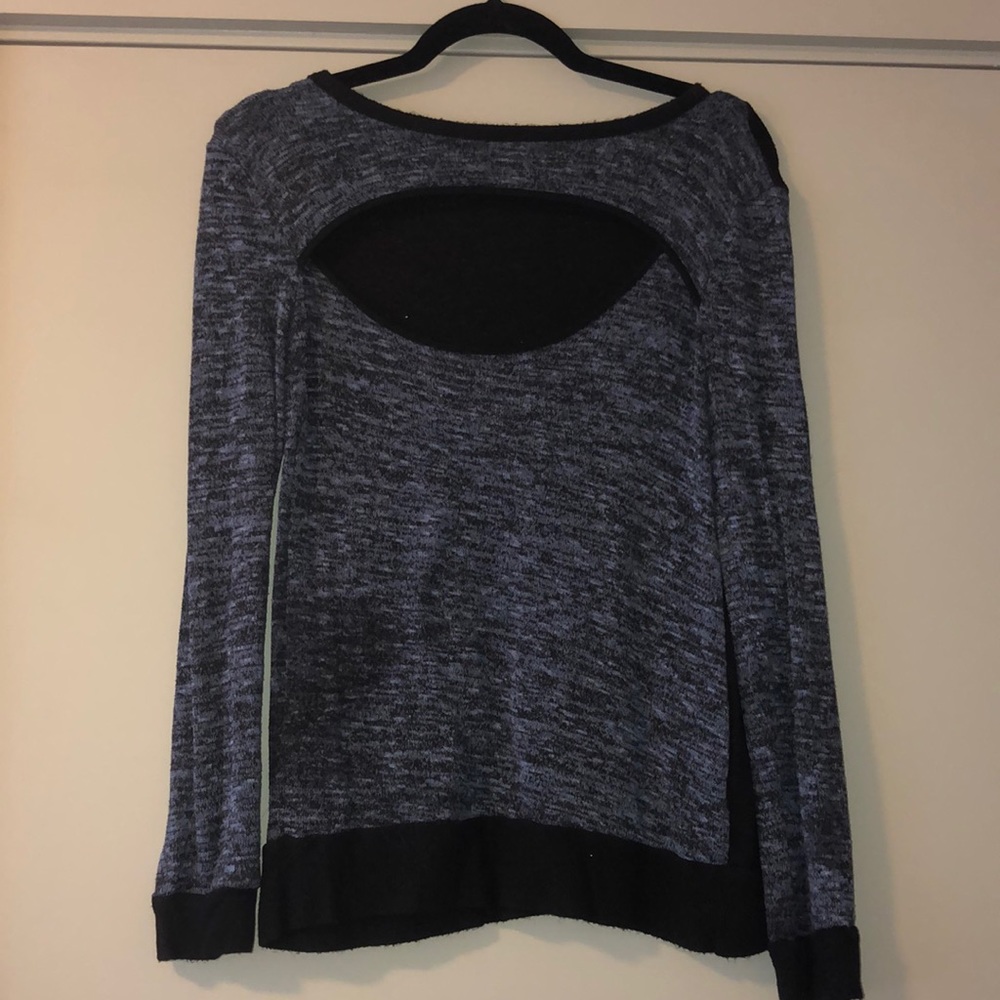 Athletic top